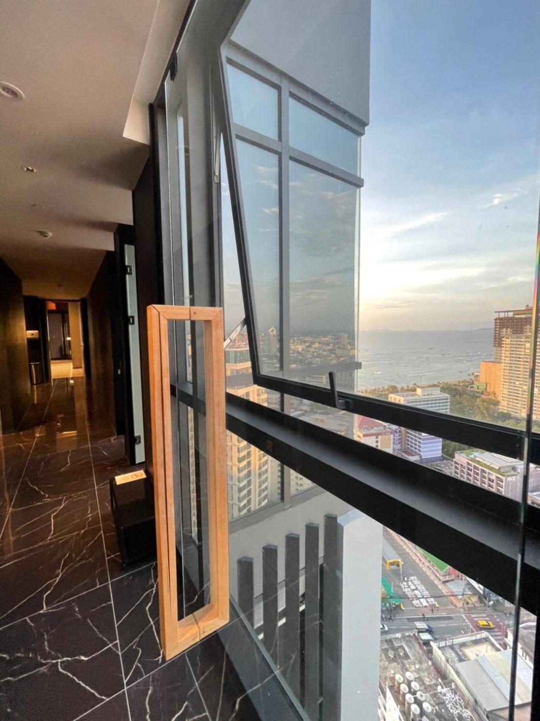 Edge Central Pattaya Seaview Residence With Infinity Pool Exterior foto